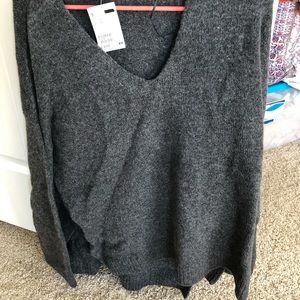 H and m sweater